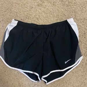 XL Women’s Nike Temp Short